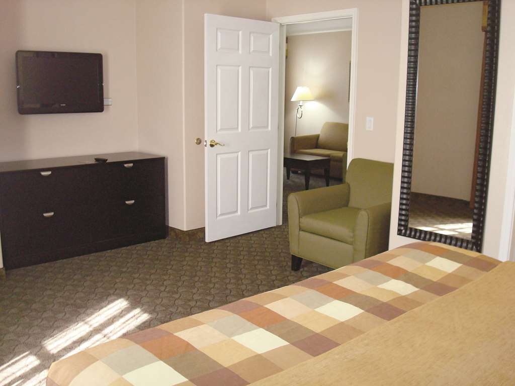 La Quinta Inn & Suites By Wyndham Pharr Rgv Medical Center Room photo